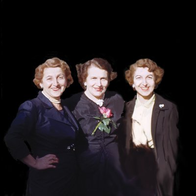 Le Sorelle, 2008 da Marjorie Weiss